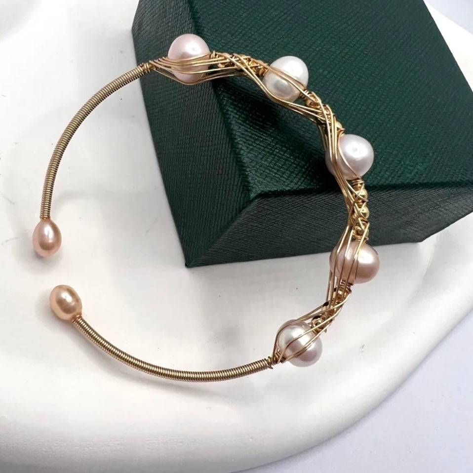 【Wire Wrapping Bangle】 Fresh Water Pearl Wire Wrapping Bangle