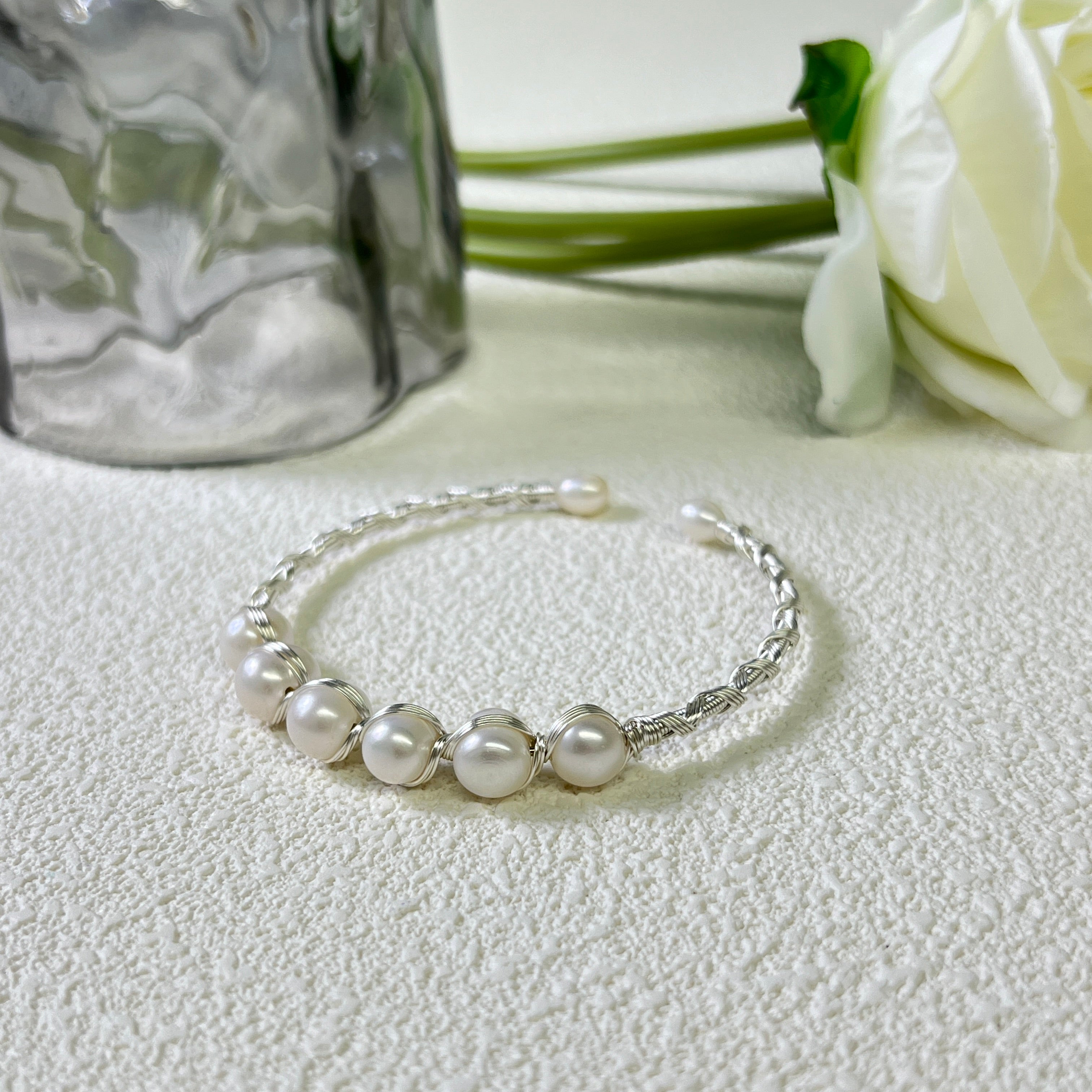 【Wire Wrapping Bangle】 Fresh Water Pearl Wire Wrapping Bangle