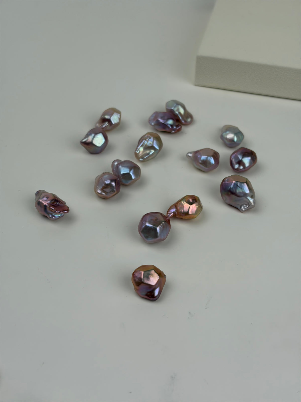 【New】Diamond (2 Diamond Pearls in 1 Clam)